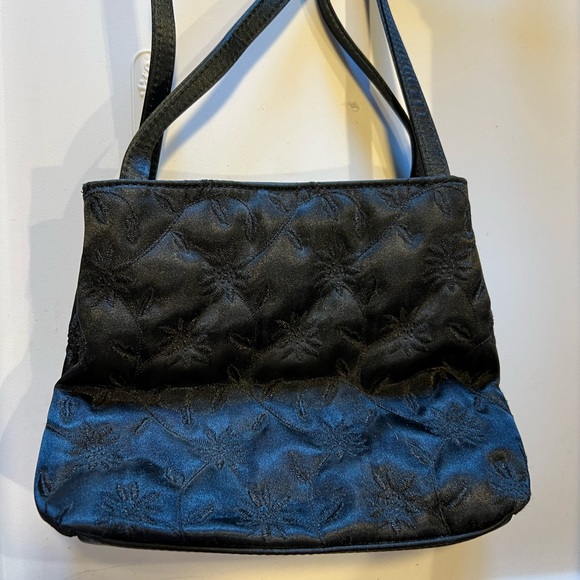 Nine West Printed Floral black handbag - Picture 3 of 12